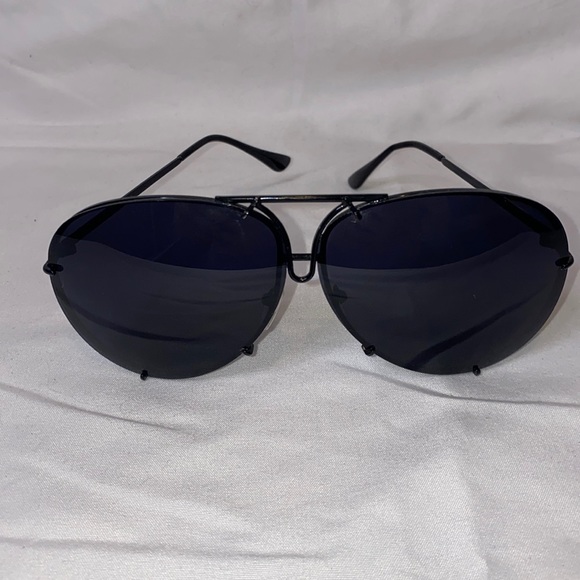 Sunglasses - Picture 1 of 2